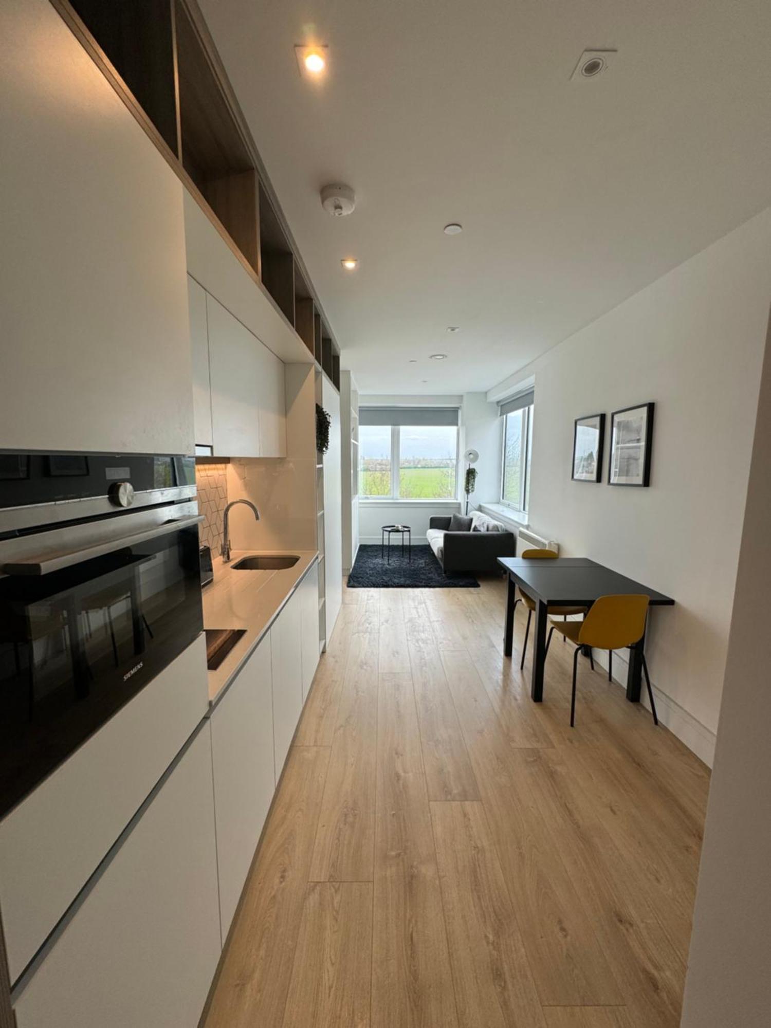 London Luxxe Suites & Apartments - London Heathrow Airport, Terminal 1 2 3 4 5 Hillingdon Exterior foto